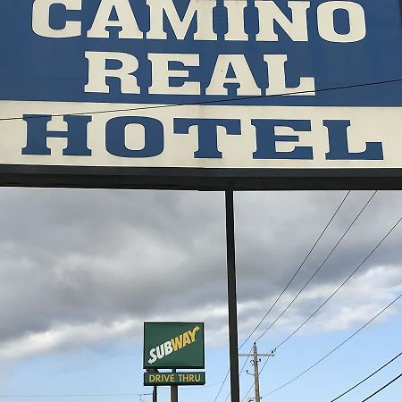 Camino Real Hotel Игъл Пас Екстериор снимка